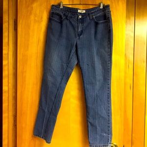 Canyon River Blues Women’s Blue Jeans Size 16
